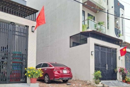 Bán lô đất Đường Linh Đông, vị trí đất đẹp vuông vức, sổ hồng riêng, đường xe hơi vào tận nơi