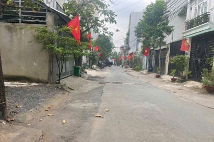 Bán Nhà Đường Linh Đông, Thủ Đức - 65m2, 4 Tầng, Hẻm Xe Hơi